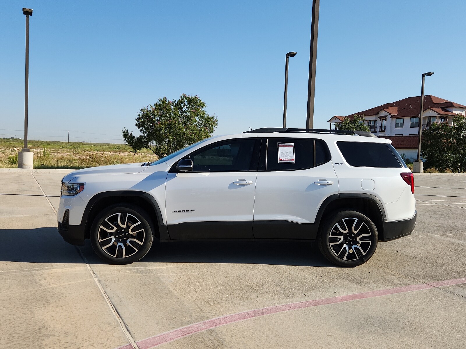 Used 2021 GMC Acadia SLT with VIN 1GKKNML40MZ159316 for sale in Odessa, TX