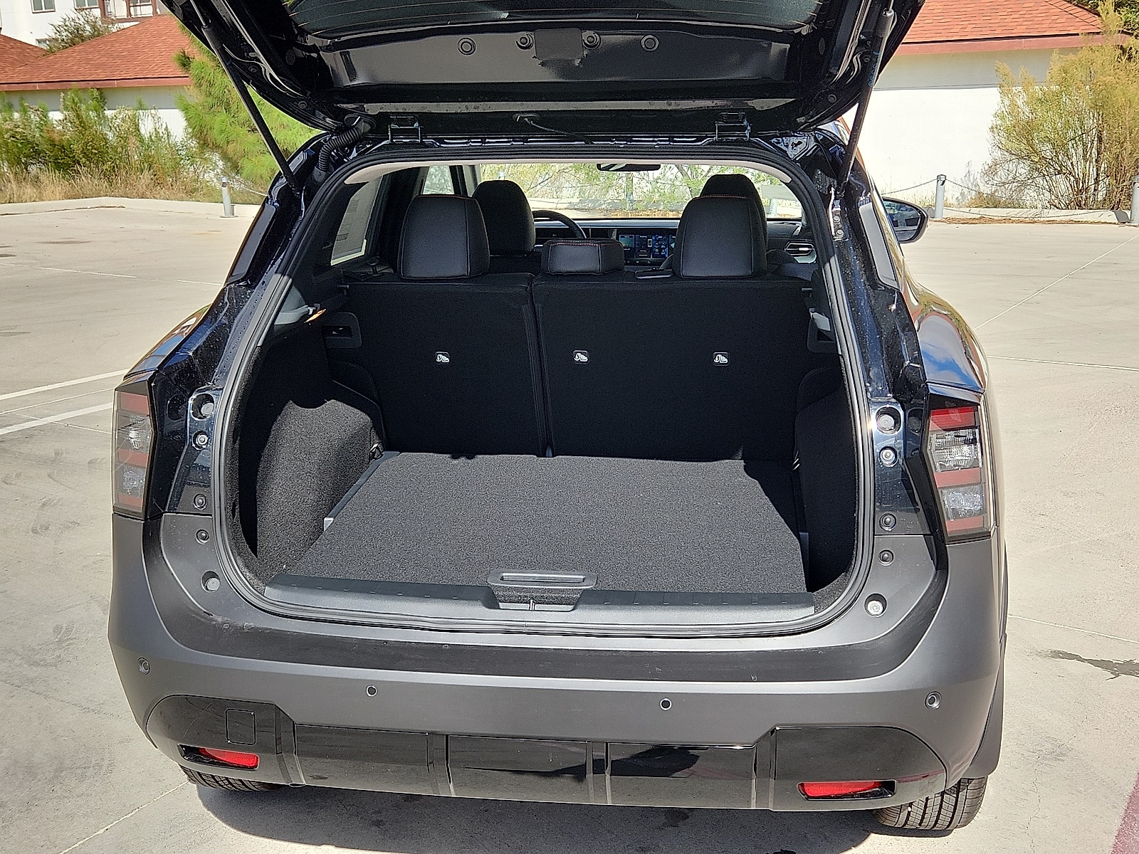 2026 Nissan KICKS SR - Photo 9