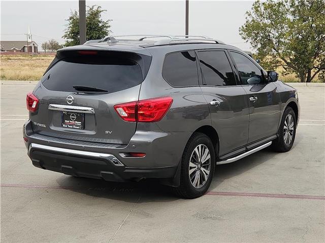 2020 Nissan Pathfinder SV photo 4