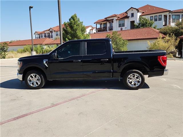 2023 Ford F-150 XLT photo 2