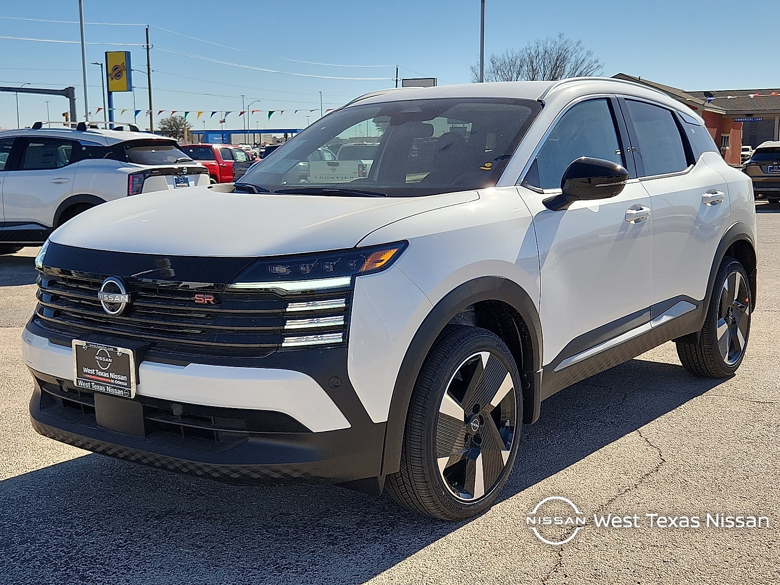 2026 Nissan KICKS SR's photo