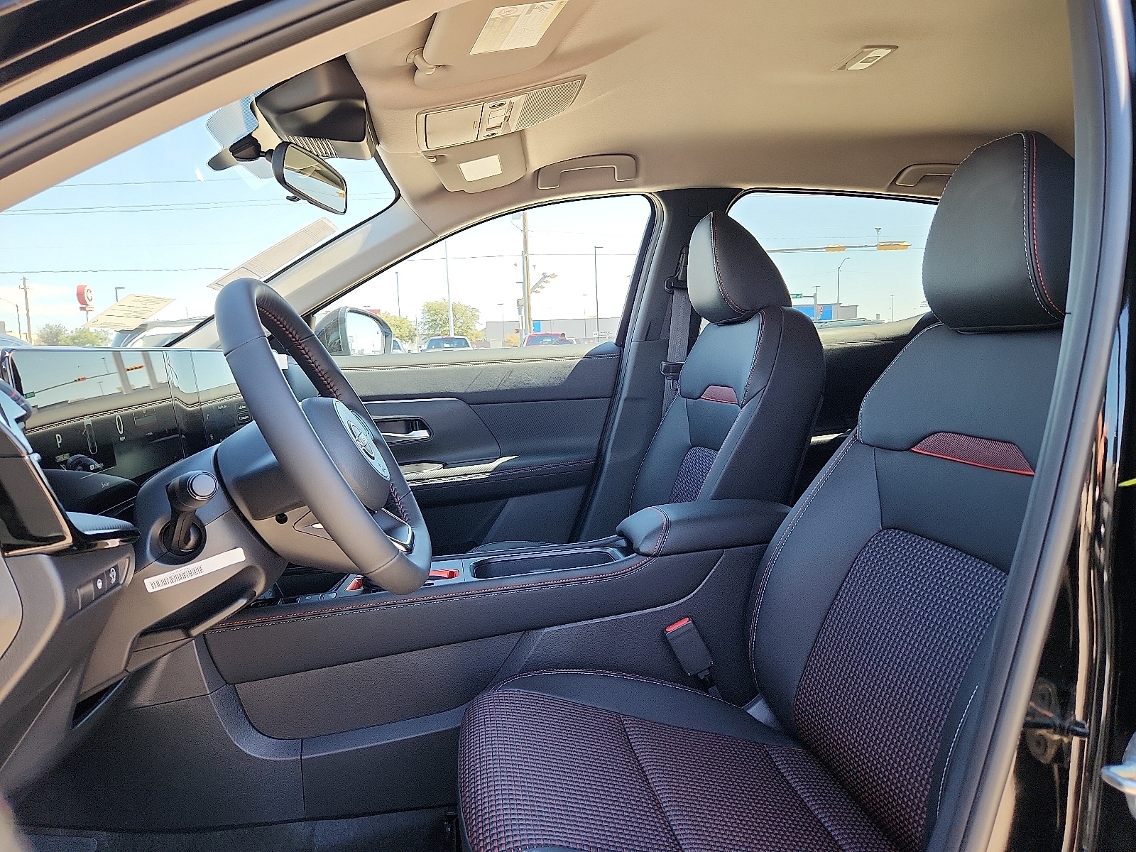 2026 Nissan KICKS SR - Photo 15