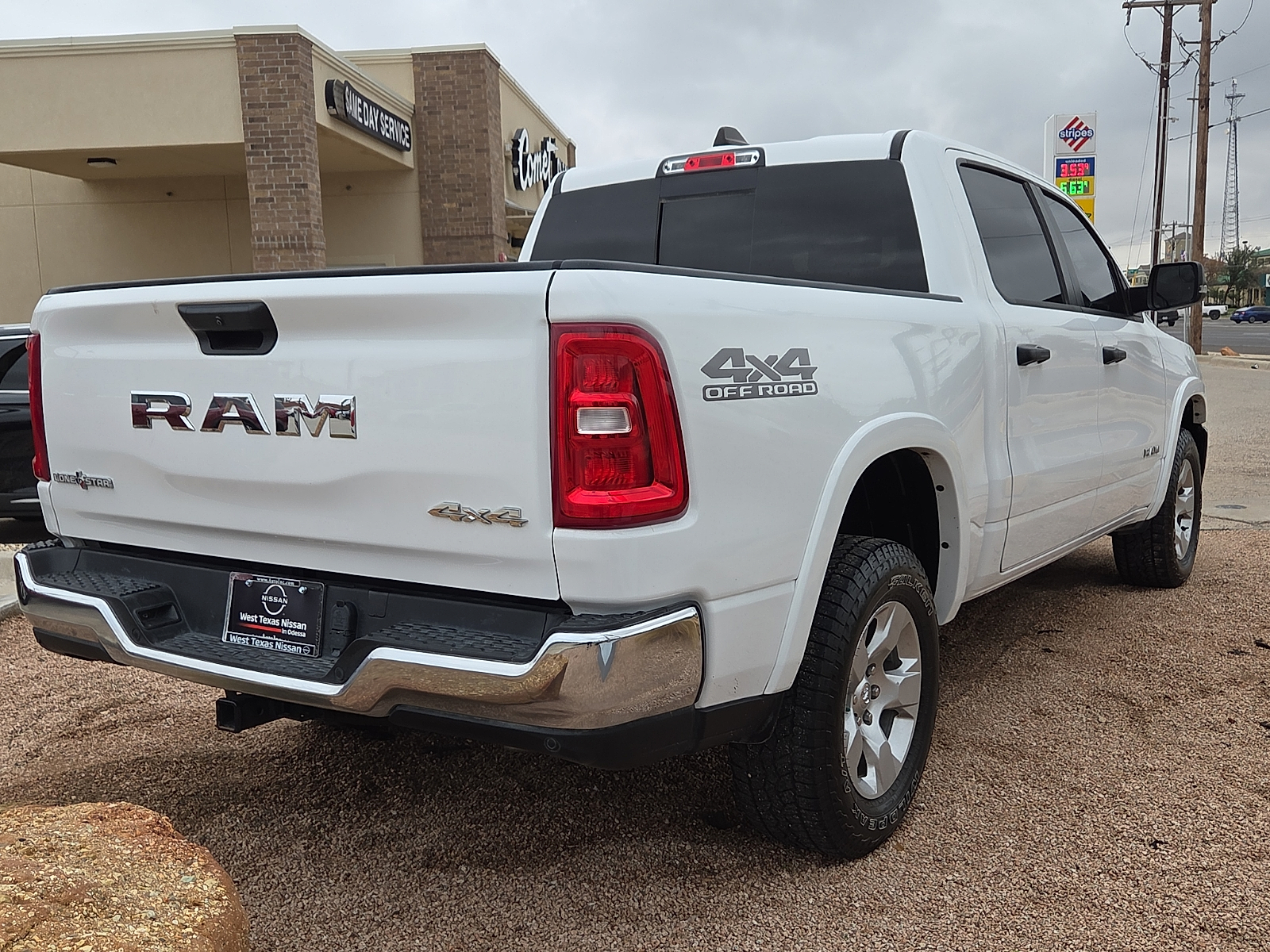 Used 2025 RAM 1500 Big Horn/Lone Star 4x4 Crew Cab 144.5 in. WB