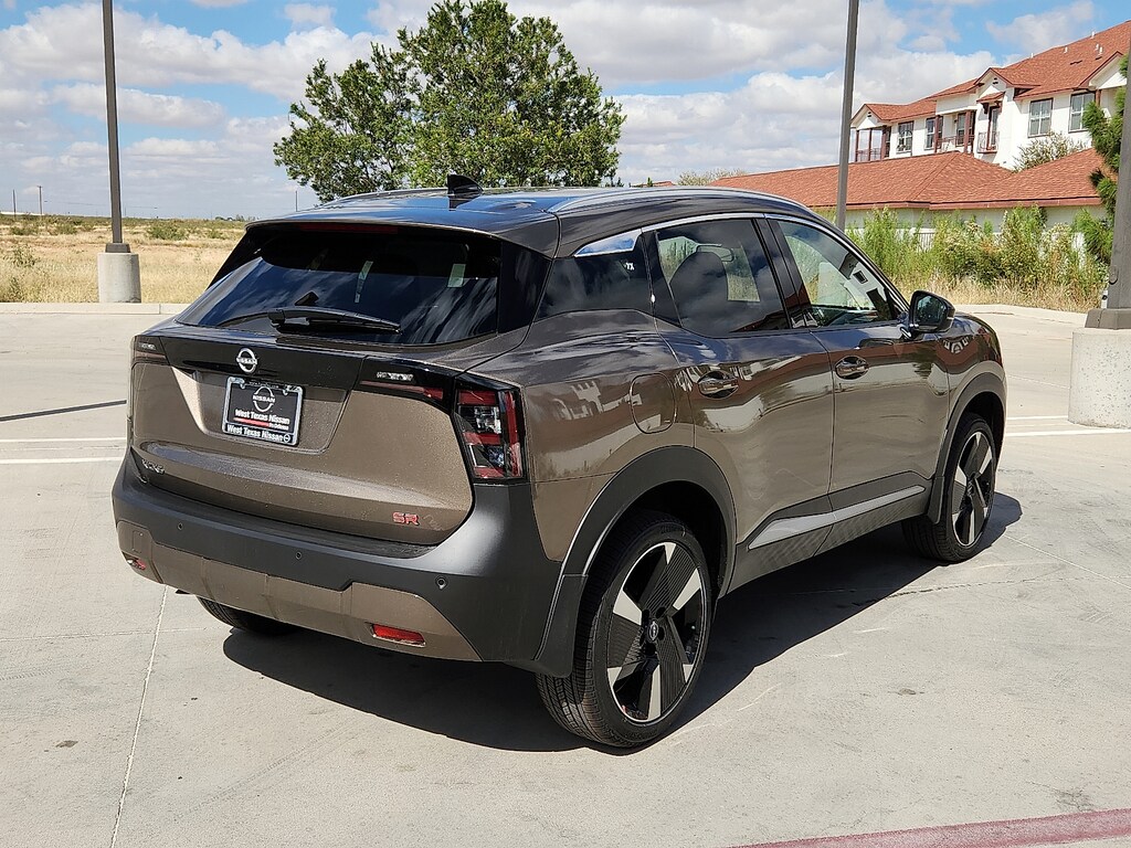 New 2026 Nissan Kicks SR Front-Wheel Drive