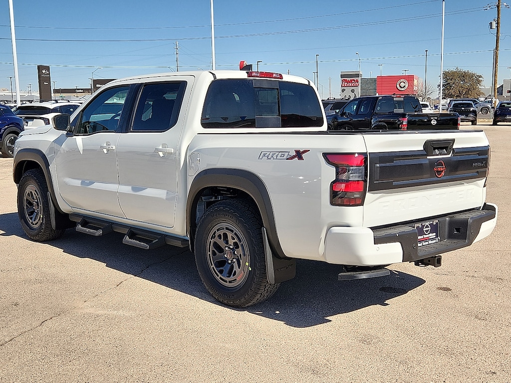 New 2026 Nissan Frontier PRO-X 4x2 Crew Cab 5 ft. box 126 in. WB
