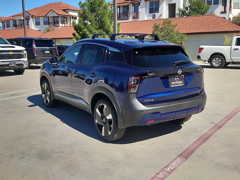 New 2026 Nissan Kicks SR Front-Wheel Drive