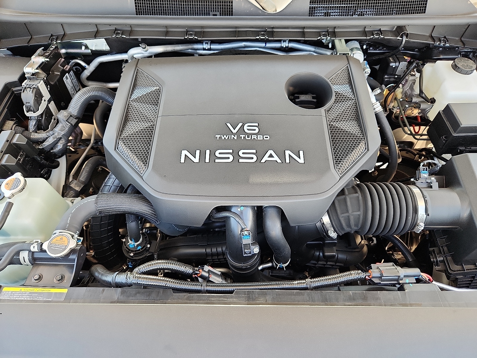 2025 Nissan Armada PRO-4X - Photo 10