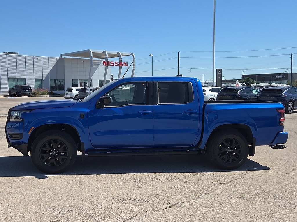 New 2026 Nissan Frontier SV 4x2 Crew Cab 5 ft. box 126 in. WB