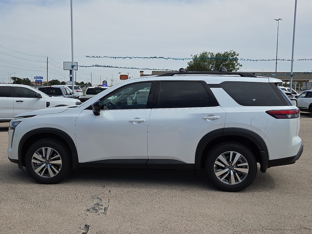 New 2026 Nissan Pathfinder SL Front-Wheel Drive
