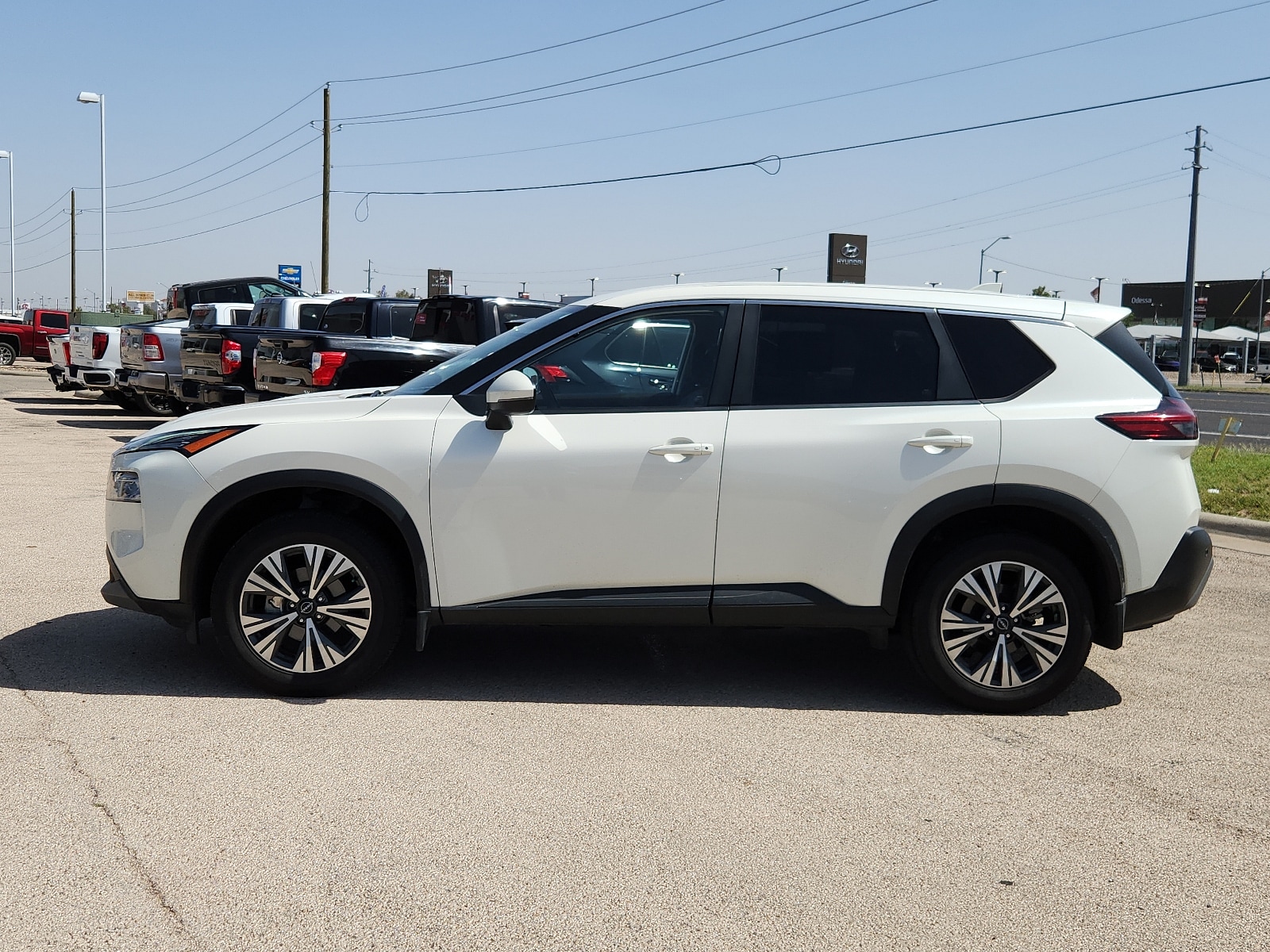 Used 2023 Nissan Rogue SV with VIN JN8BT3BAXPW404684 for sale in Odessa, TX