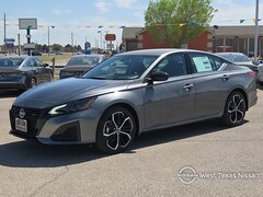 2026 Nissan Altima SR Front-Wheel Drive Sedan