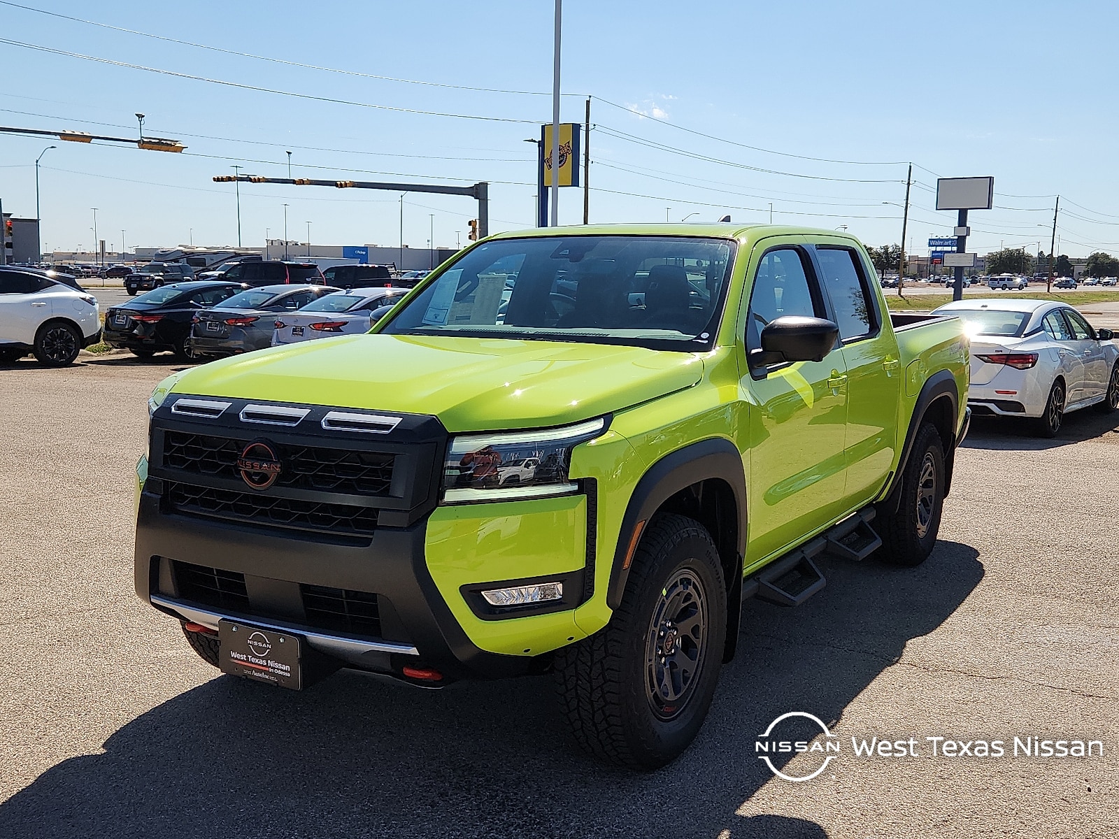 2026 Nissan Frontier PRO-4X's photo