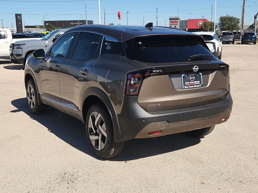 New 2026 Nissan Kicks SV Front-Wheel Drive