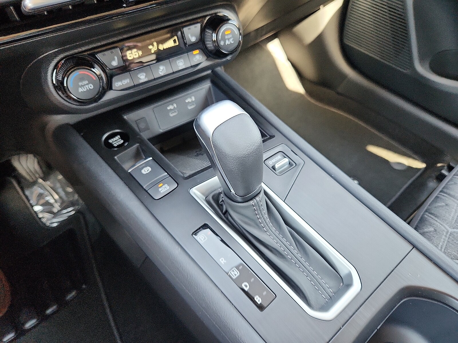 2026 Nissan KICKS SV - Photo 17