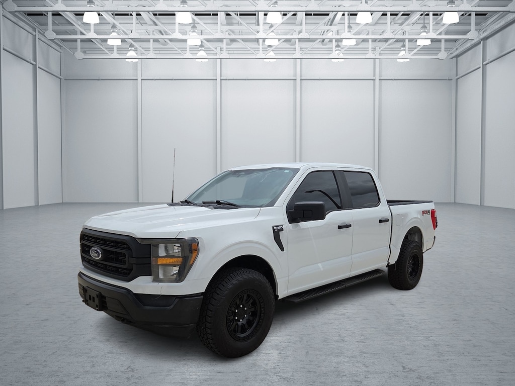 Used 2023 Ford F-150 XL 4x4 SuperCrew Cab 5.5 ft. box 145 in. WB