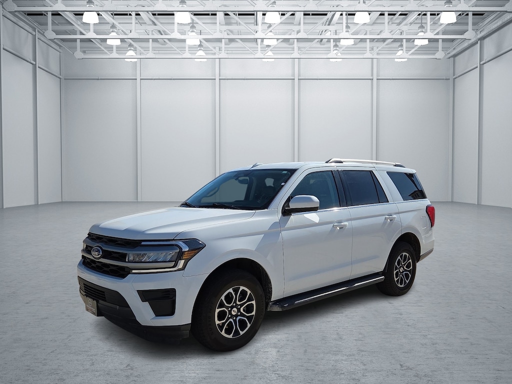 Used 2024 Ford Expedition XLT 4x2