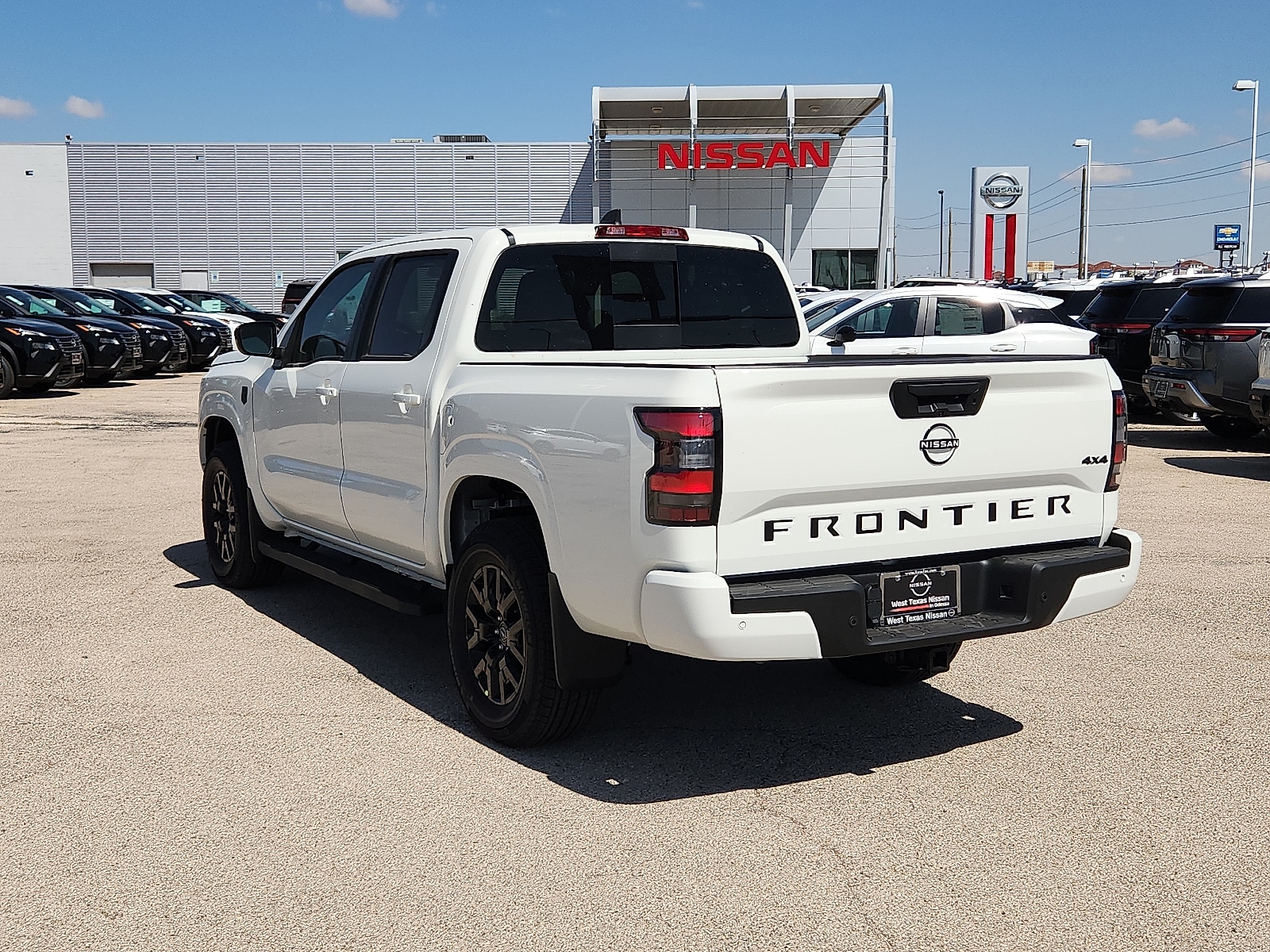 2026 Nissan Frontier SV - Photo 3