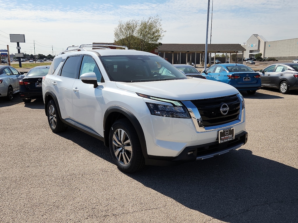 New 2025 Nissan Pathfinder SL Front-Wheel Drive