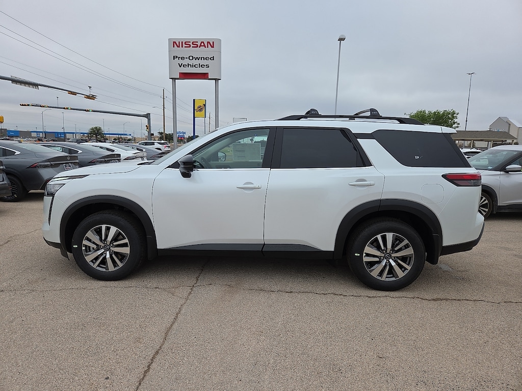 New 2026 Nissan Pathfinder SL Front-Wheel Drive