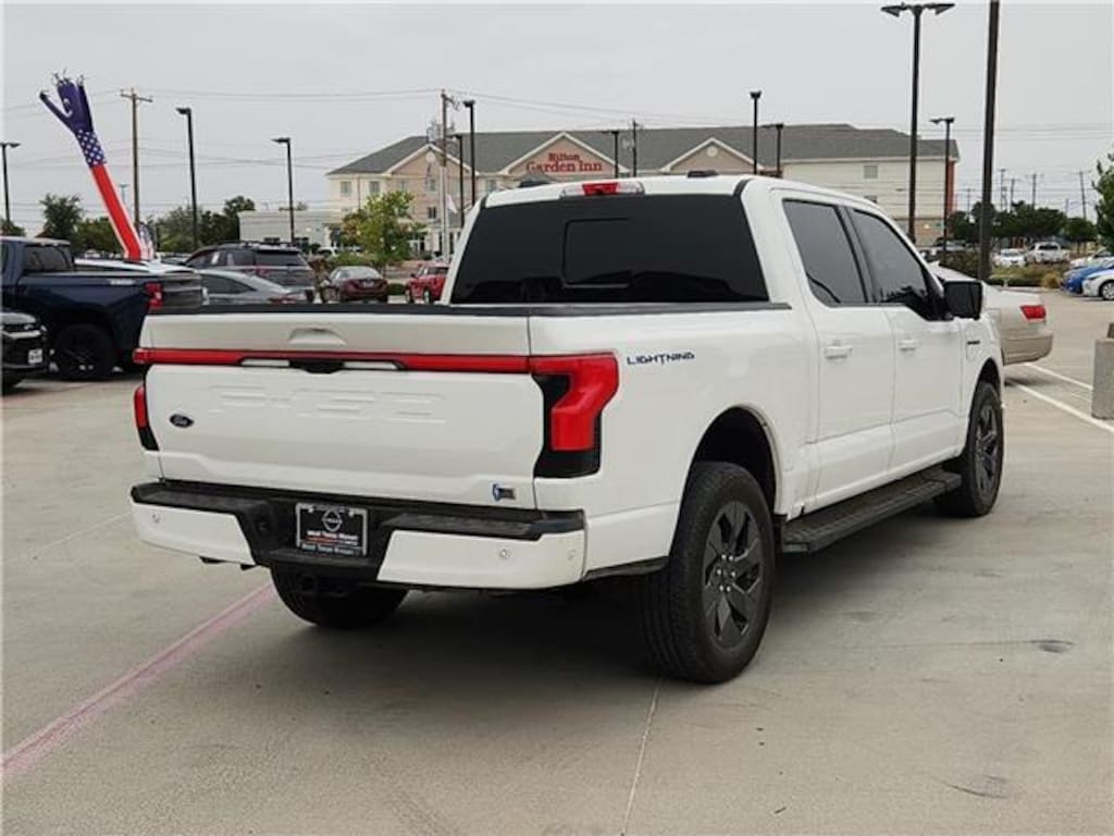 Used 2023 Ford F-150 Lightning Lariat All-Wheel Drive SuperCrew Cab 5.5 ft. box 1