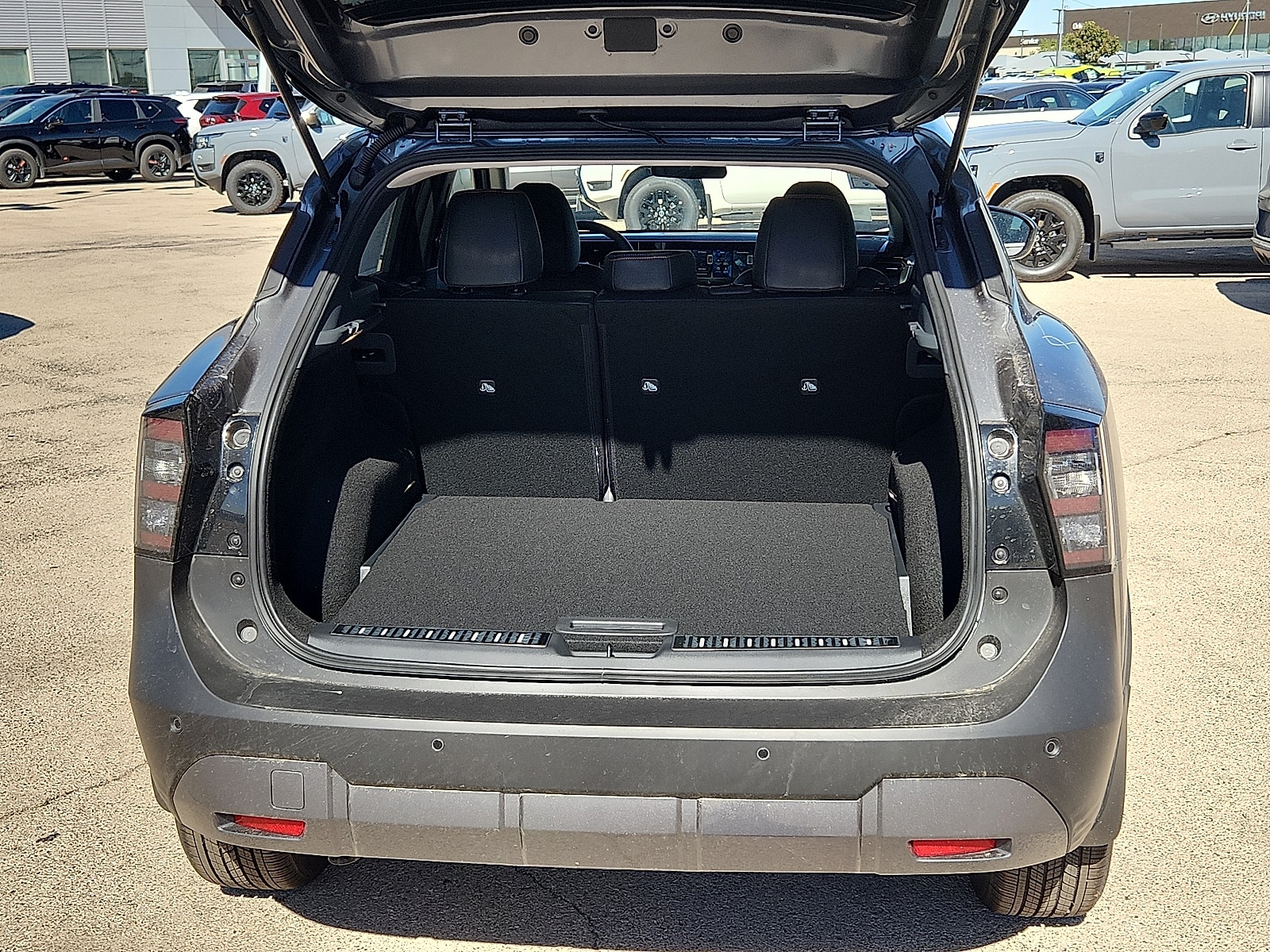 2026 Nissan KICKS SR - Photo 9