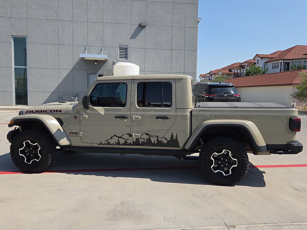 Used 2020 Jeep Gladiator Rubicon 4x4 Crew Cab 5 ft. box