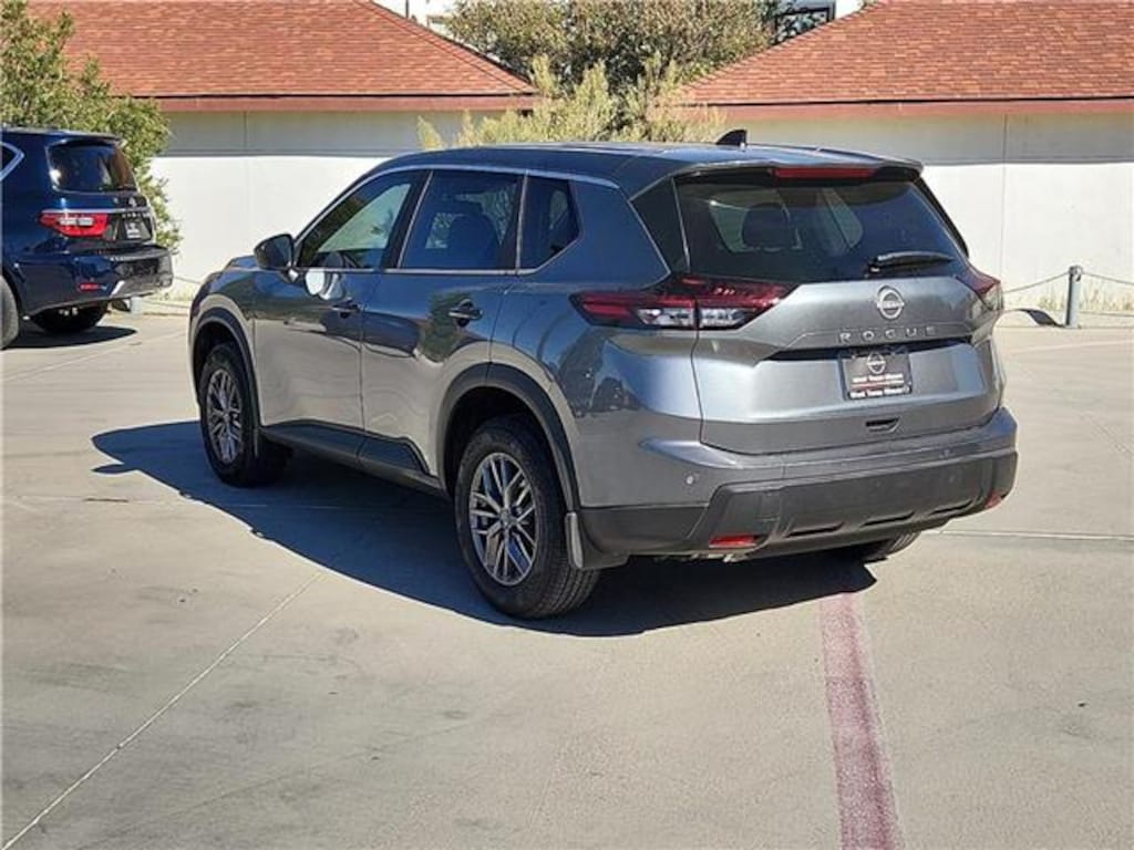 Used 2026 Nissan Rogue S Front-Wheel Drive