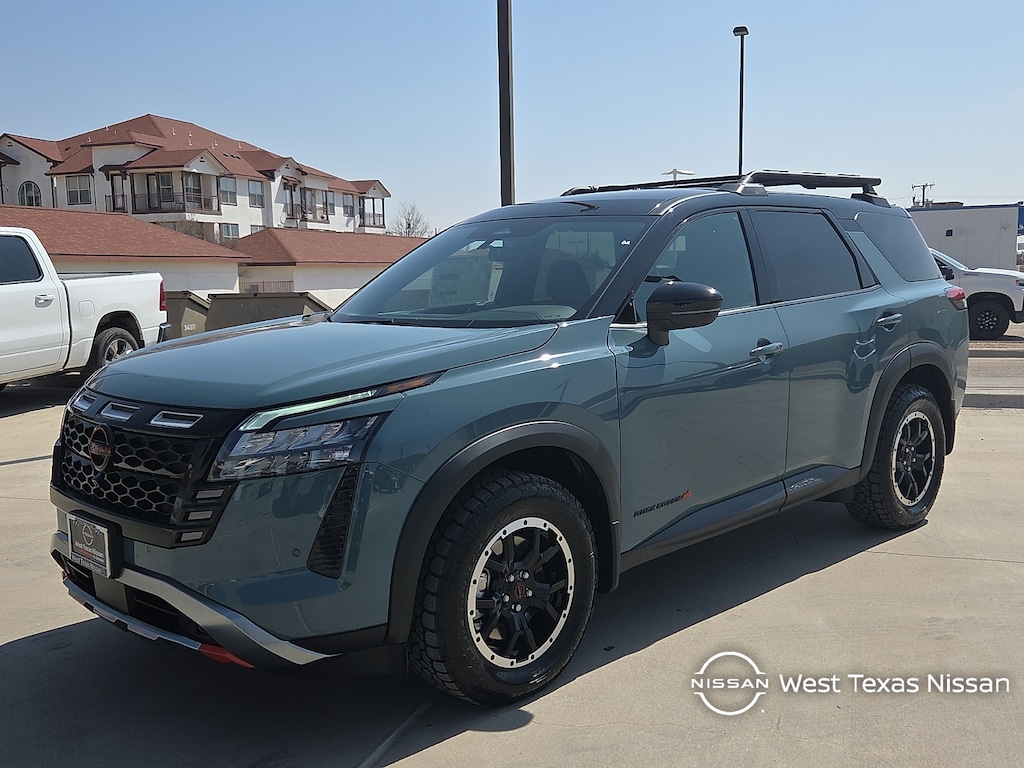 New 2026 Nissan Pathfinder SV 4x4