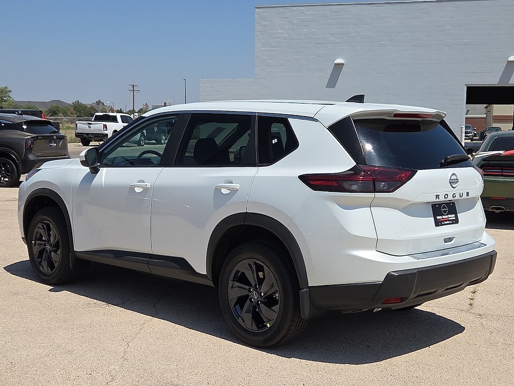 New 2026 Nissan Rogue SV Front-Wheel Drive 2026.5