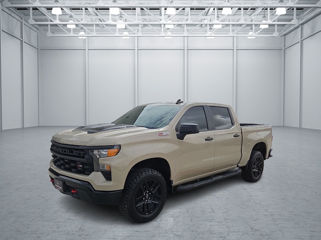 Used 2023 Chevrolet Silverado 1500 Custom Trail Boss 4x4 Crew Cab 5.75 ft. box 147.4