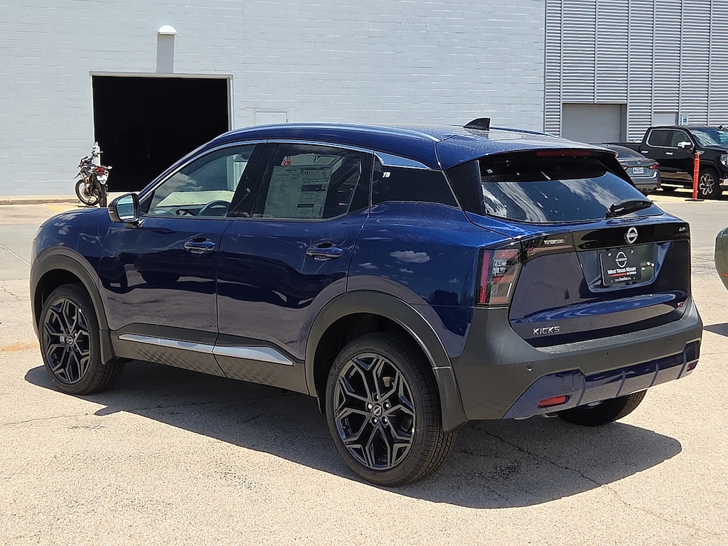 New 2026 Nissan Kicks SR Front-Wheel Drive