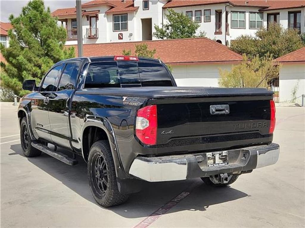 Used 2017 Toyota Tundra SR 5.7L V8 4x4 Double Cab 6.6 ft. box 145.7 in. WB