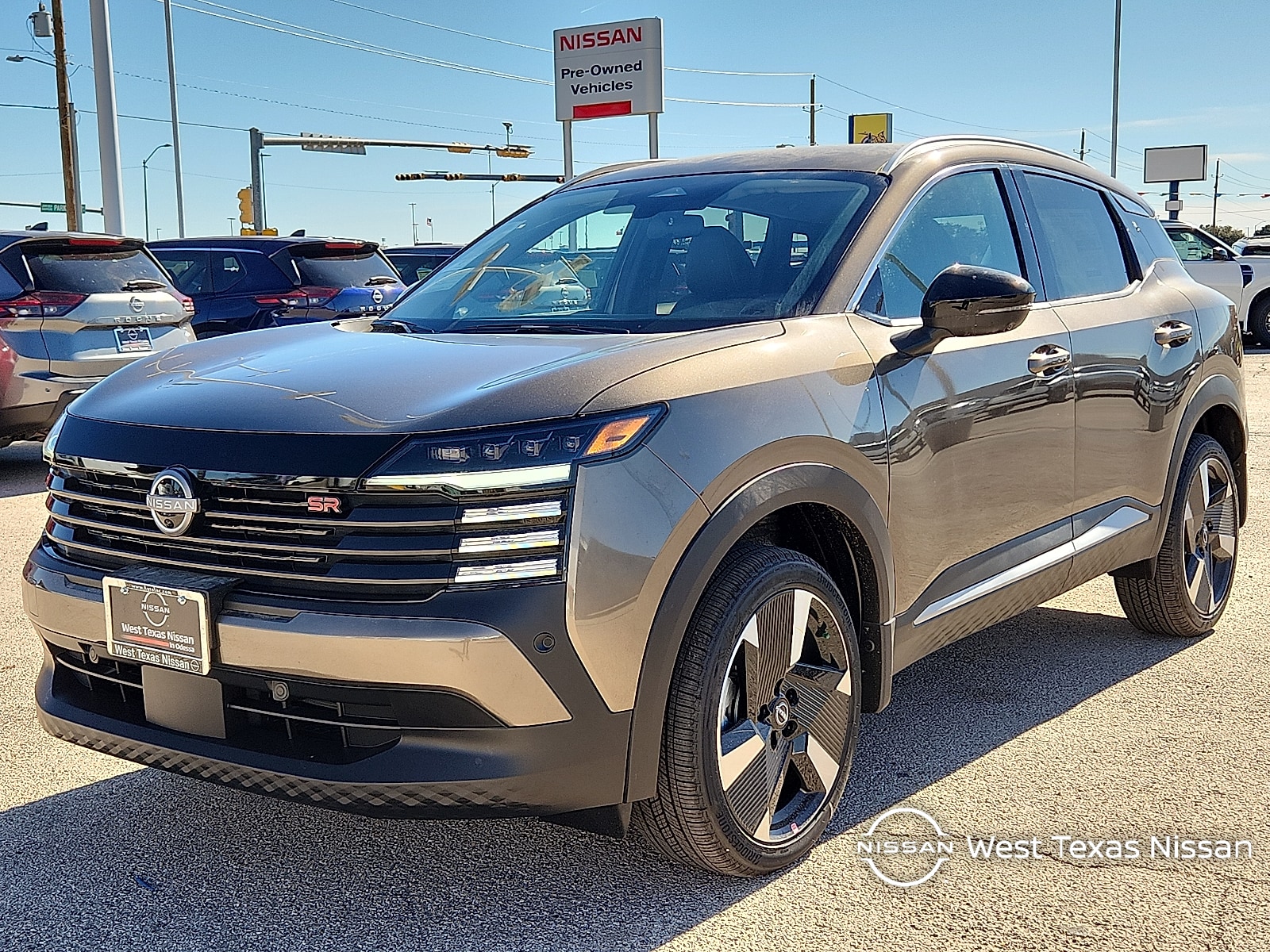 2026 Nissan KICKS SR's photo