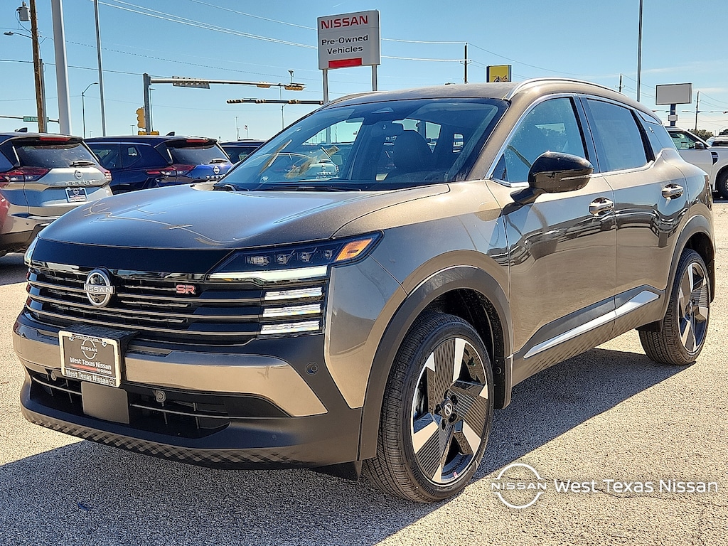 New 2026 Nissan Kicks SR Front-Wheel Drive