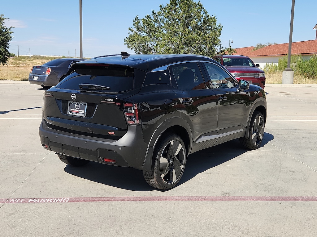New 2026 Nissan Kicks SR Front-Wheel Drive
