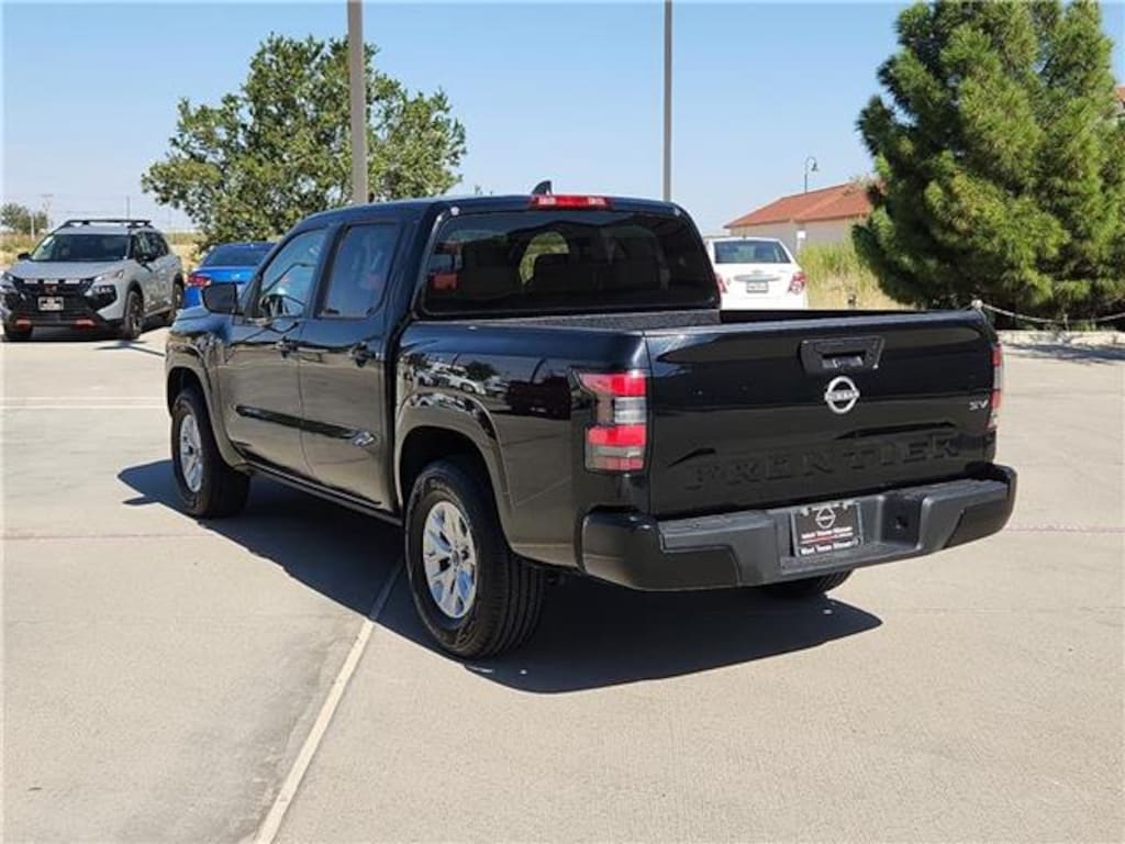 Used 2024 Nissan Frontier SV (A9) 4x2 Crew Cab 5 ft. box 126 in. WB