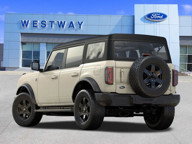 2025 Ford Bronco Outer Banks photo 2
