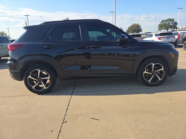 2021 Chevrolet Trailblazer RS photo 2