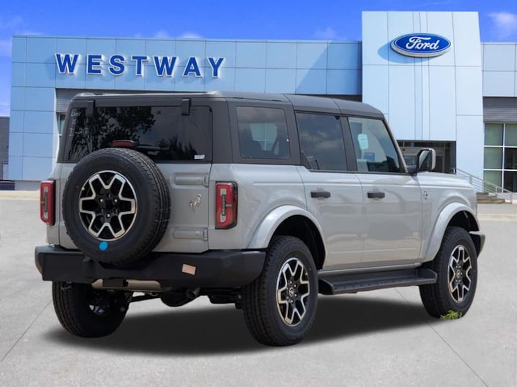 New 2026 Ford Bronco Outer Banks SUV