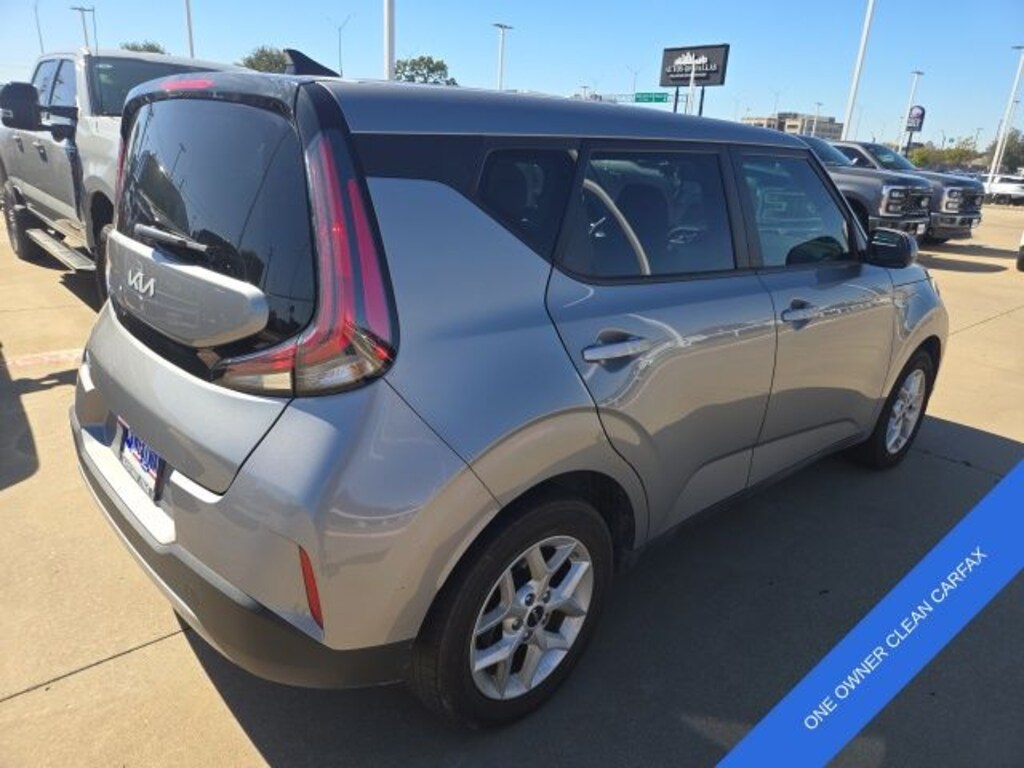 Used 2024 Kia Soul LX Hatchback