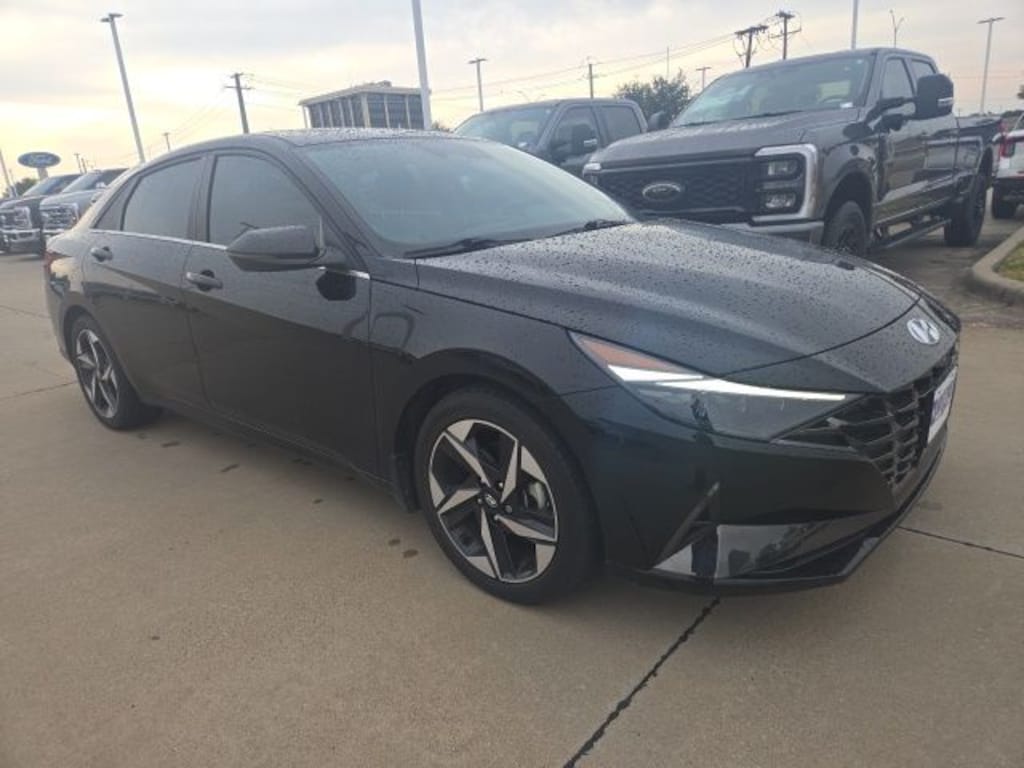 Used 2023 Hyundai Elantra Limited Sedan