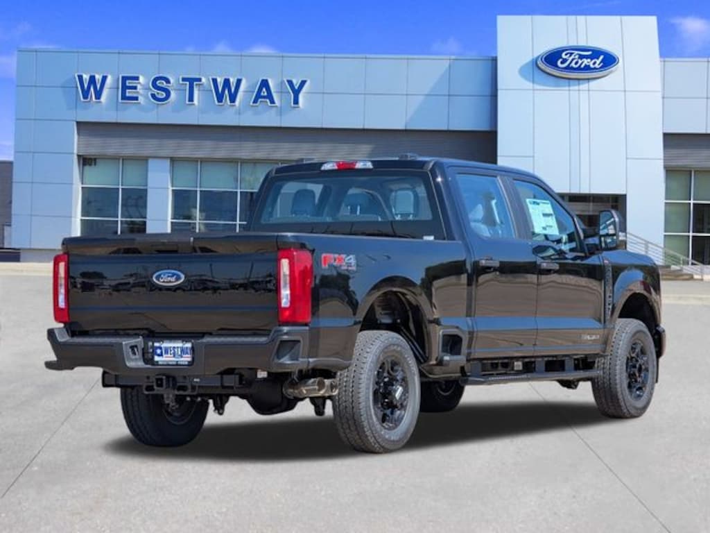 New 2026 Ford F-250 XL Truck Crew Cab