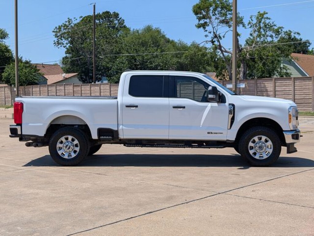 Used 2023 Ford F-250 XLT Truck Crew Cab