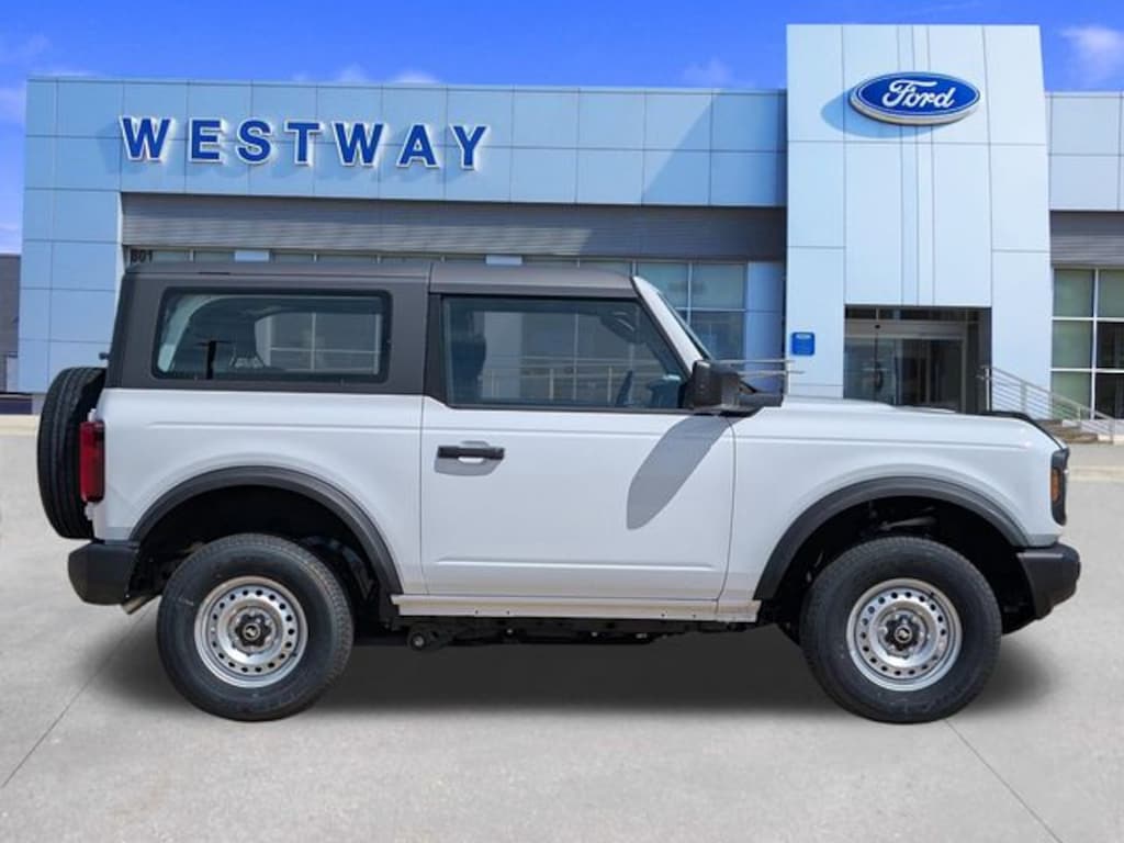 New 2026 Ford Bronco Base SUV