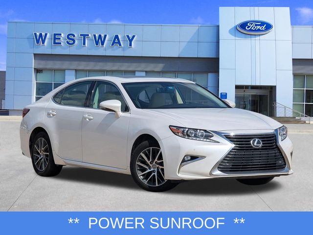 2016 Lexus ES 350 350's photo
