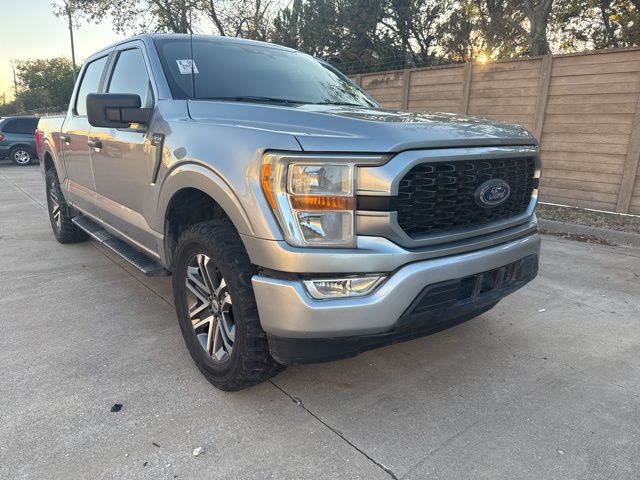 2022 Ford F-150 XL's photo