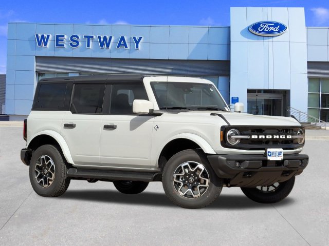 2026 Ford Bronco Outer Banks SUV