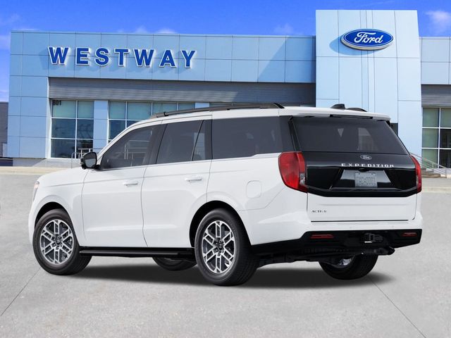 2025 Ford Expedition photo 2