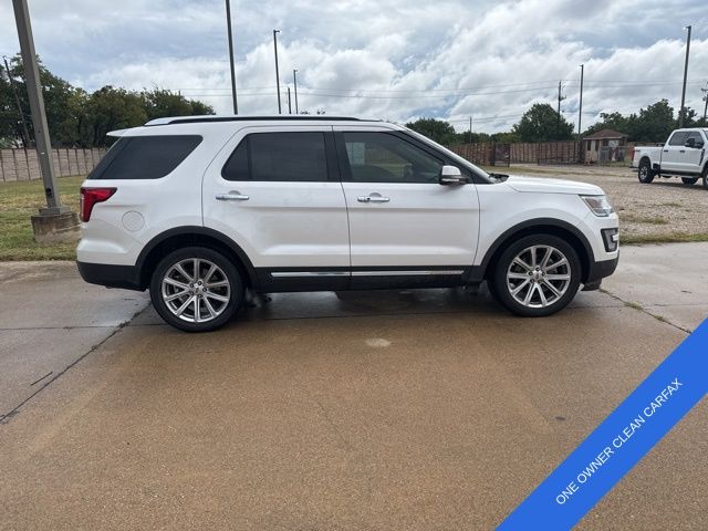 2017 Ford Explorer Limited photo 2
