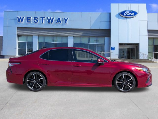 Used 2018 Toyota Camry XSE with VIN 4T1BZ1HK6JU505685 for sale in Irving, TX
